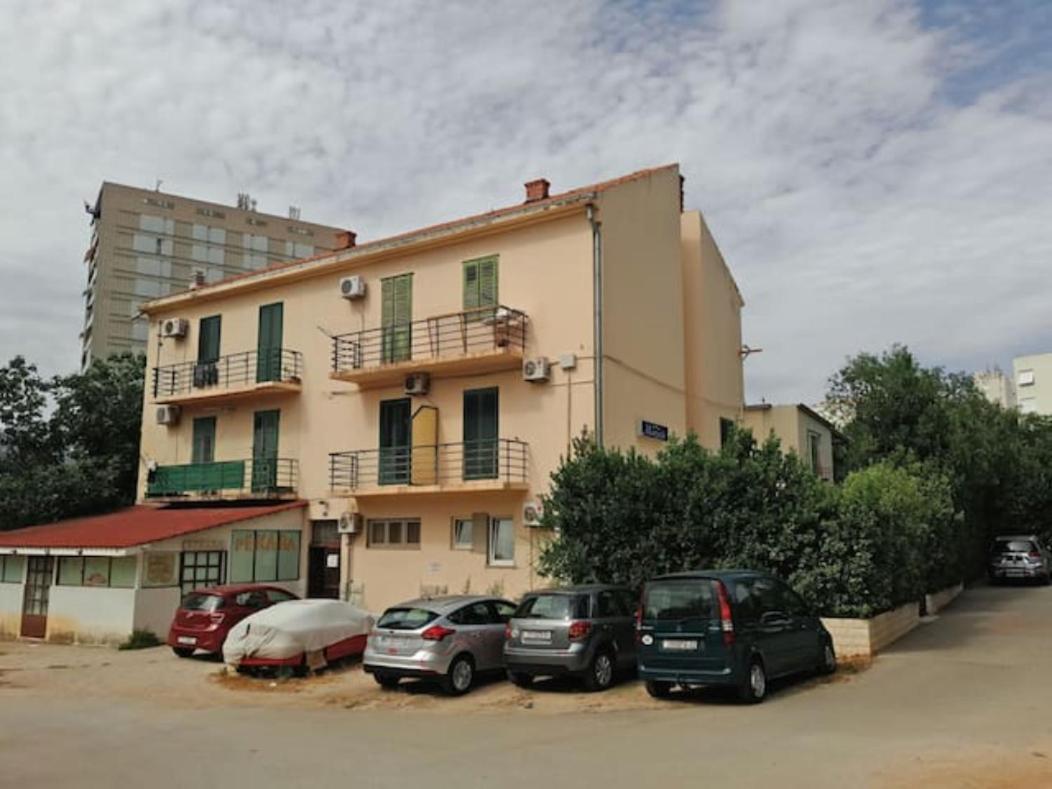 Apartment Niva Сплит Екстериор снимка